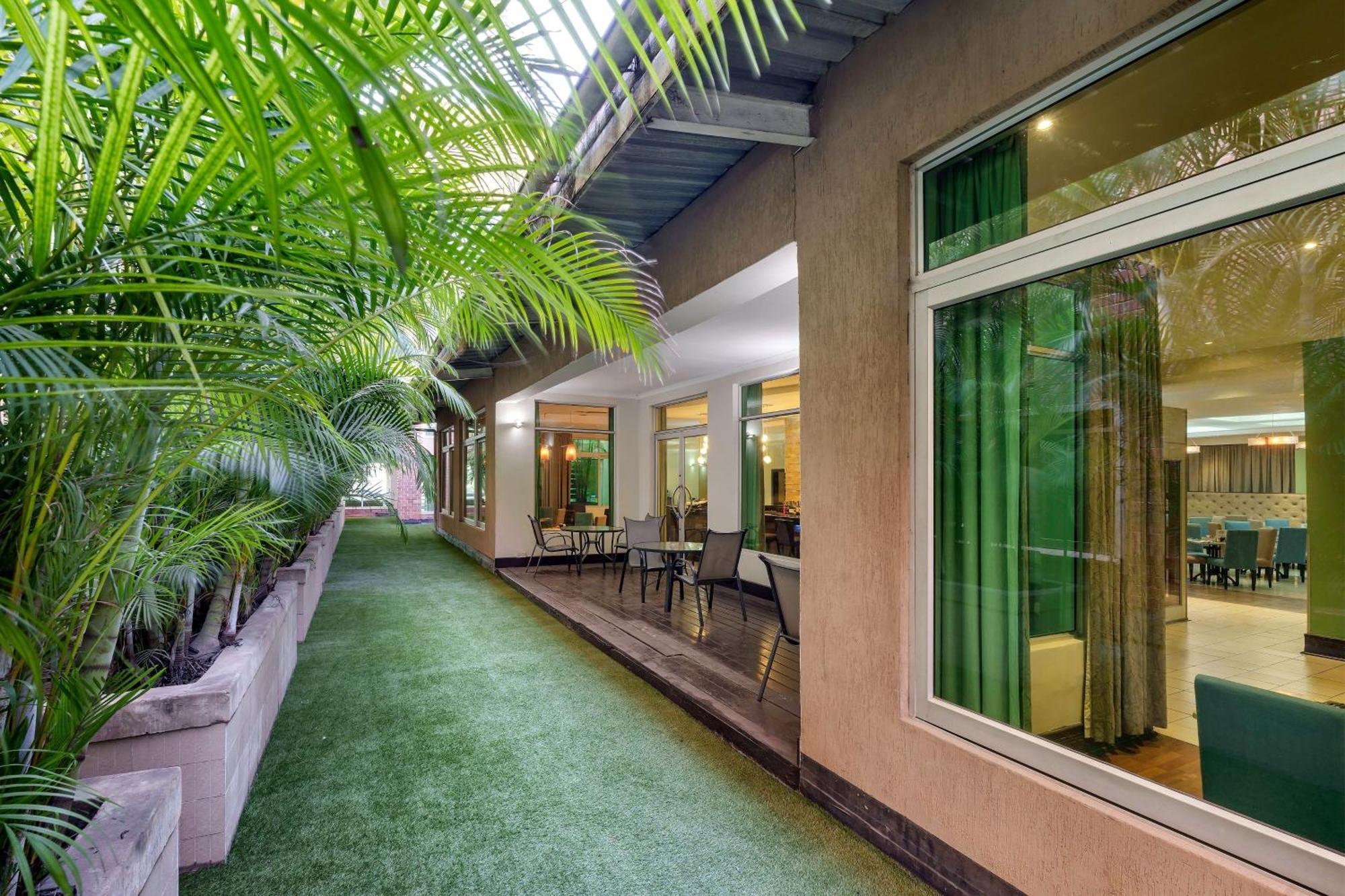 Protea Hotel By Marriott Lusaka Exterior foto